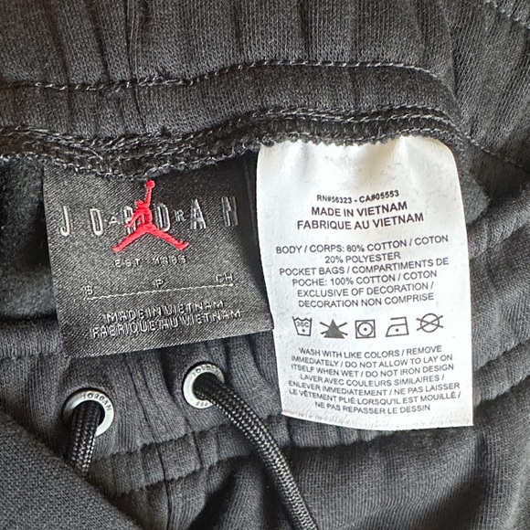 Jordan Black Hoodie with Matching  Sweatpants Gold Logo - Picture 3 of 11